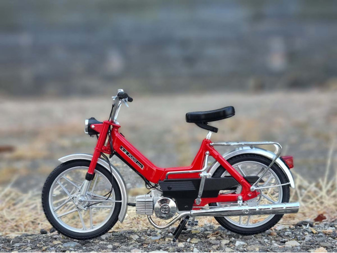 Schaalmodel Puch Maxi N 1:10 rood product