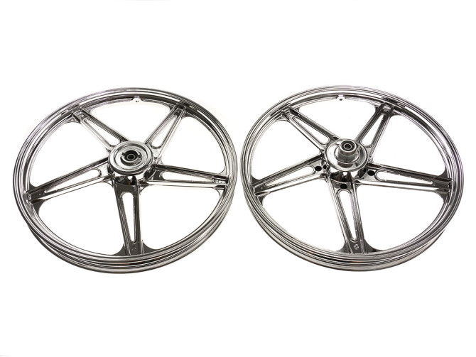 17 inch Bernardi Mozzi style 17x1.60 wheel set chrome product