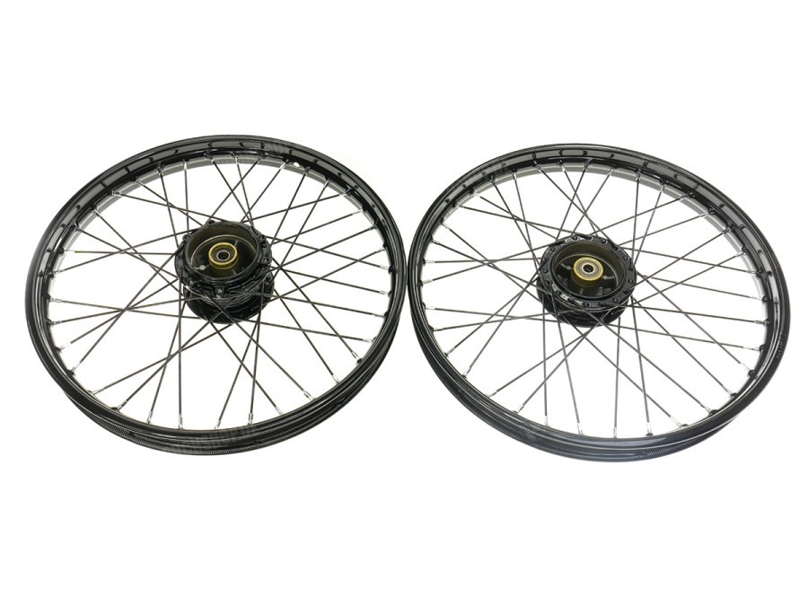 Spoked wheels 17x1.40 black / black set Puch Maxi S / N A-quality