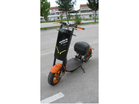 Electric scooter