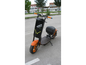 Electric scooter